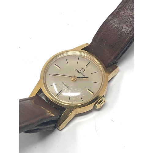 445 - Ladies omega geneve wristwatch the watch is ticking