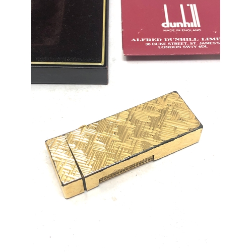 482 - boxed vintage dunhill cigarette lighter