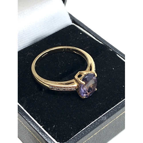 100 - 9ct gold amethyst & diamond ring weight 2.4g