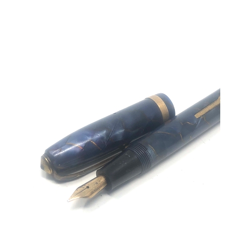 468 - Vintage Conway Stewart 84 Fountain Pen - blue gold vein  14ct Gold nib