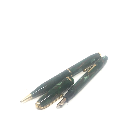 470 - Vintage Conway Stewart dinkie 550 Fountain Pen & pencil - green marbled  14ct Gold nib