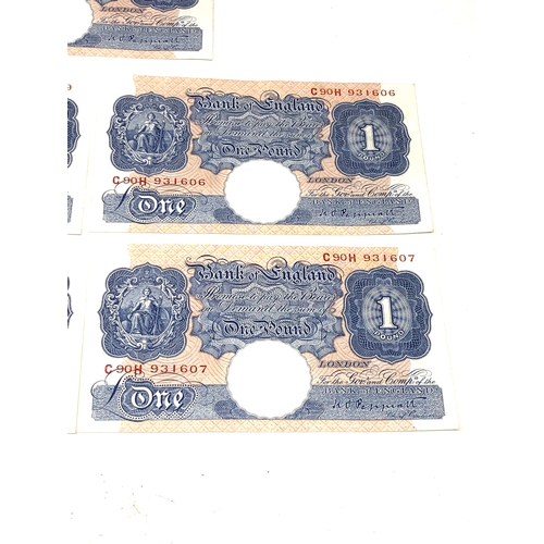 498 - 5 x £1 blue peppiatt 1940s bank notes consecutive numbers look uncirculated