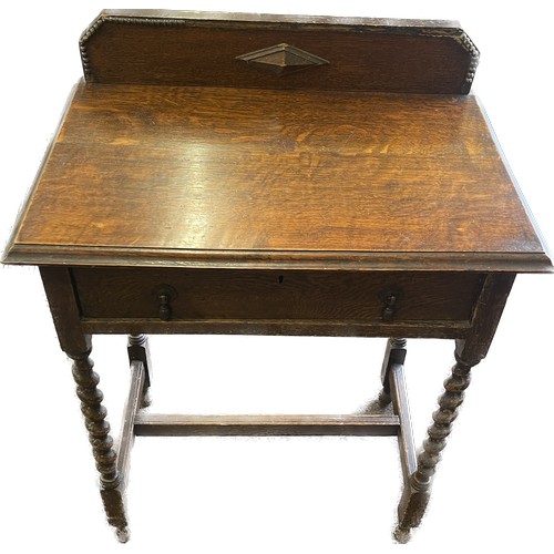 384 - Pembrook mahogany table measures approx 29 inches tall, 33 inches depth and 39.5 inches wide
