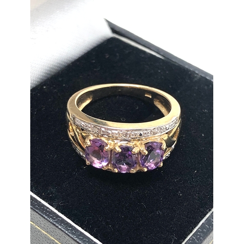 81 - 9ct gold amethyst & diamond ring weight 3.5g