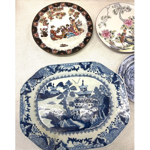 836 - Selection of oriental pottery to include plates, meat plates, blue and white part tea service etc