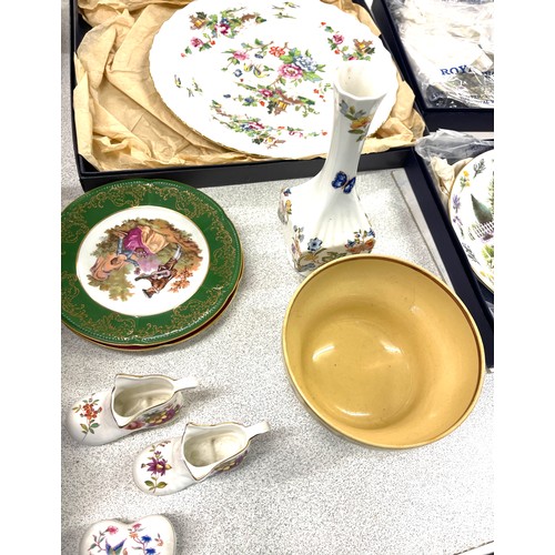 820 - Box of China to include antique pieces, Wedgwood etc