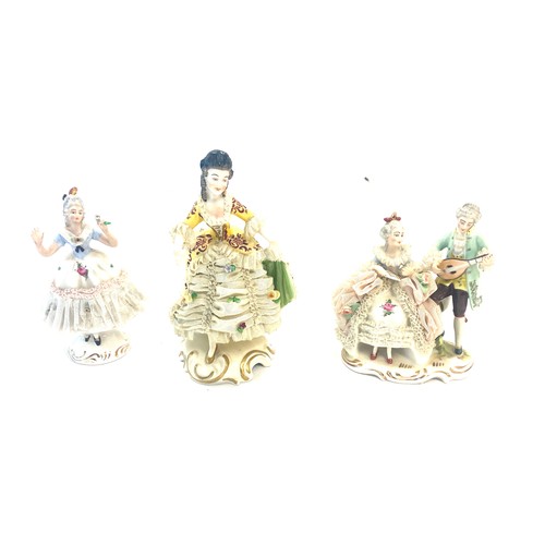 638 - Vintage Dresden Lace porcelain figures, a/f