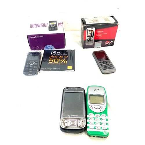 636 - Collection of phones includes Nokia, Sony, Vodafone etc