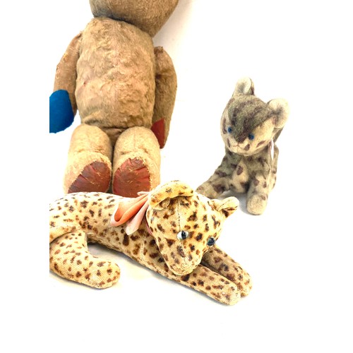 585 - Selection of 3 vintage teddies