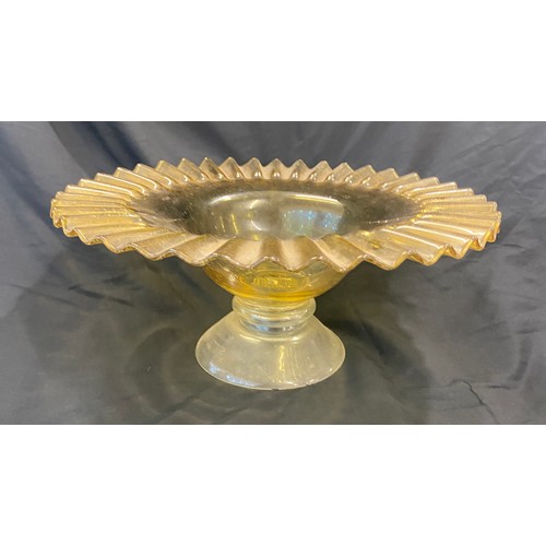 867 - Large coloured glass center piece / bowl, approximate height 7 inches and diameter 16 inches