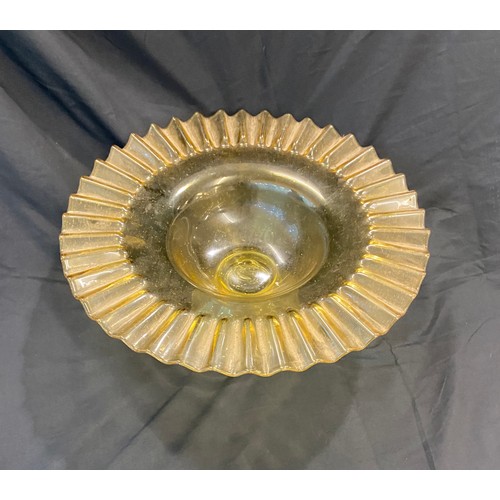 867 - Large coloured glass center piece / bowl, approximate height 7 inches and diameter 16 inches