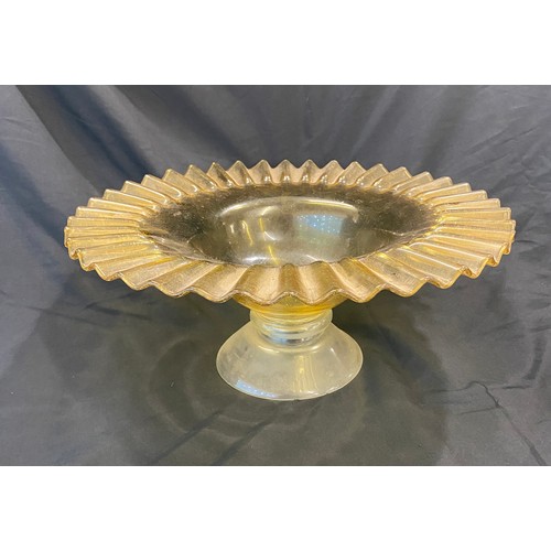 867 - Large coloured glass center piece / bowl, approximate height 7 inches and diameter 16 inches