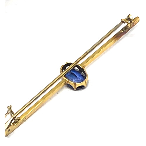 109 - Fine Antique Boxed 18ct gold sapphire pin brooch central sapphire measures approx 9mm by 7mm weight ... 