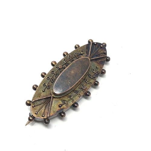 197 - 15ct gold antique ornate  locket brooch (8g)