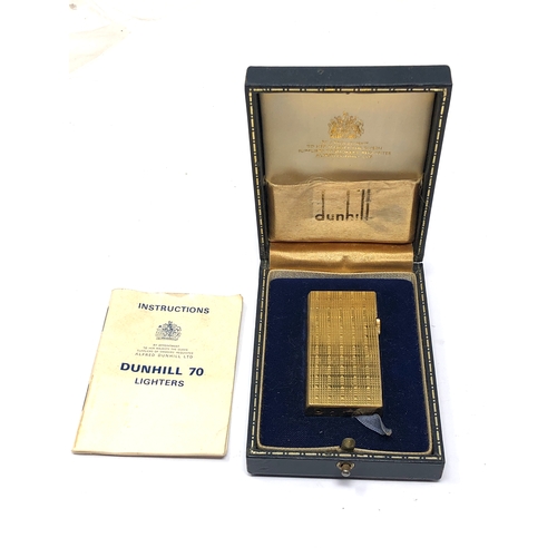 553 - Fine vintage boxed dunhill 70 cigarette lighter good condition