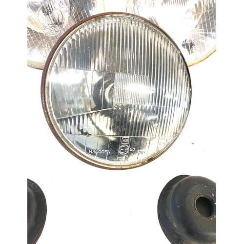 687 - Selection of classic car lamps