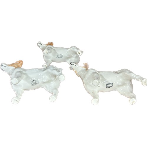 725 - 3 Vintage Beswick Jack Russel dog ornaments, all in good overall condition