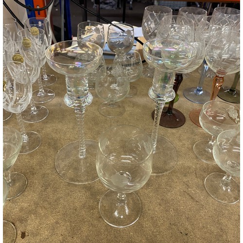 973 - Large selection of vintage and later cut glass etc