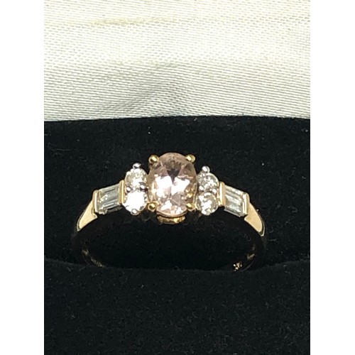 271 - 9ct gold morganite & diamond dress ring (2g)