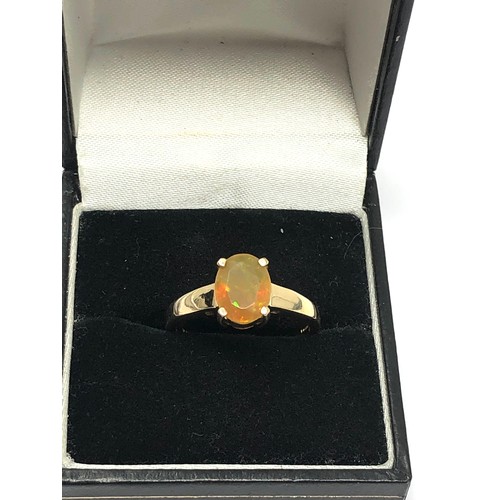 264 - 9ct gold opal statement ring (2.7g)