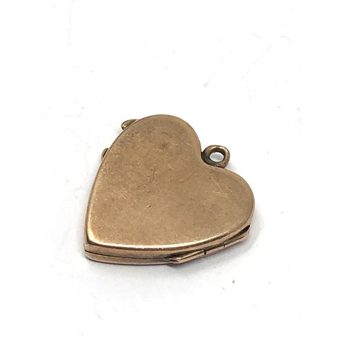 281 - small 9ct gold antique diamond detail etched heart locket (1.9g)