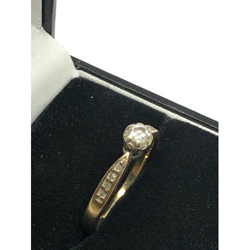 289 - 9ct gold vintage diamond solitaire ring (2.3g)