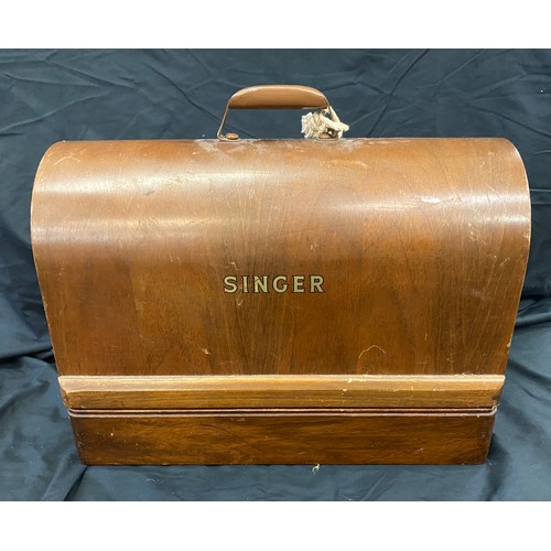 971 - Vintage cased electric singer sewing machine with key