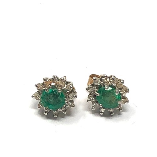 260 - 9ct gold diamond & emerald cluster stud earings (1.7g)