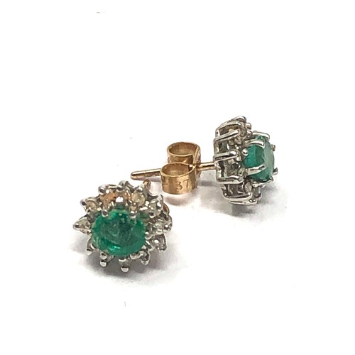 260 - 9ct gold diamond & emerald cluster stud earings (1.7g)