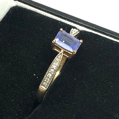 156 - 9ct gold tanzanite and diamond set dress ring (1.8g)