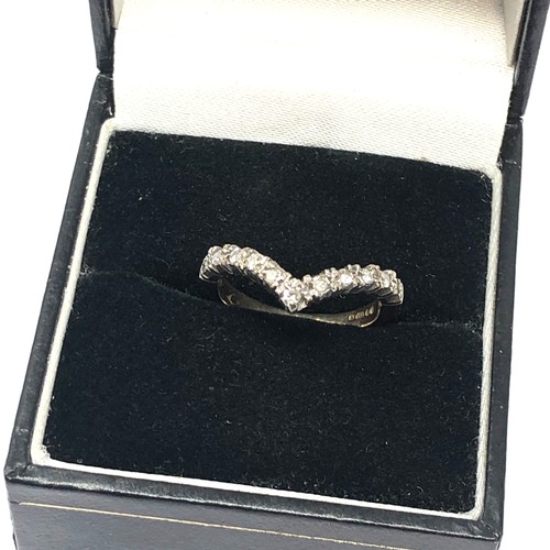 189 - 9ct gold vintage diamond set wishbone ring (1.7g)