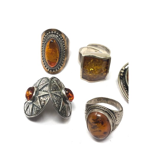 330 - 5 x .925 amber set jewellery including suarti (52g)