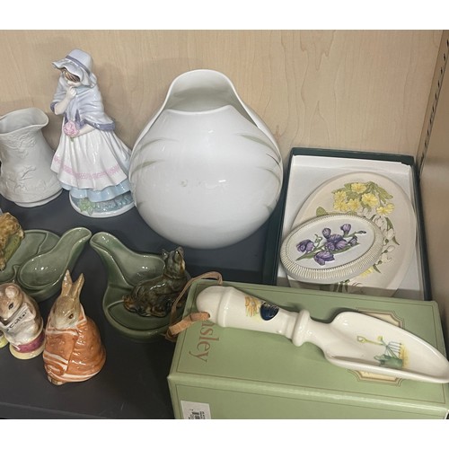 764 - Large selection of miscellaneous pottery includes Royal Doulton, Royal Albert, Wade