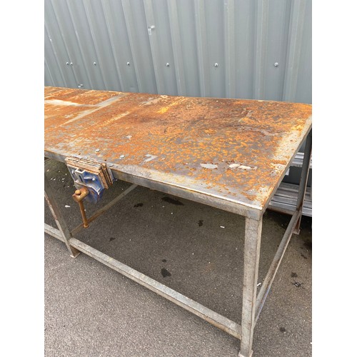 565 - Large industrial metal work bench with metal drawer and vice measures approx 96.5 inches long 33 inc... 