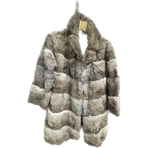 918 - Vintage Ladies fur coat