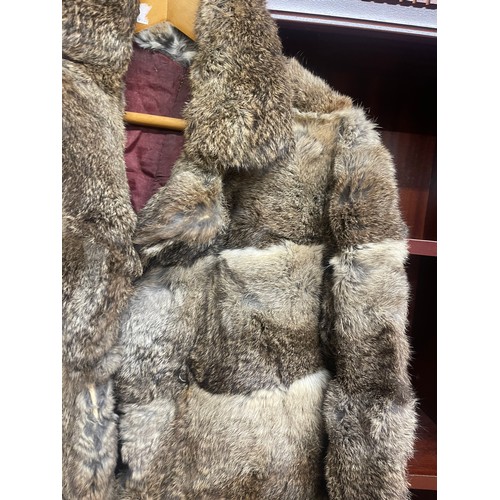 918 - Vintage Ladies fur coat