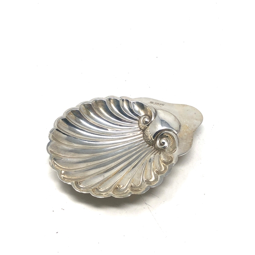 19 - Vintage silver shell dish measures approx 14.5cm by 11.5cm