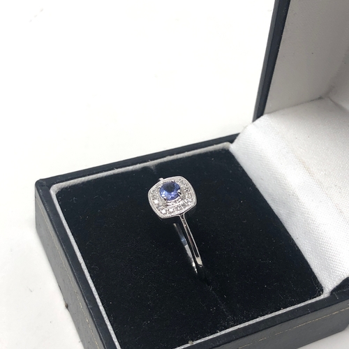 77 - 9ct white gold diamond & tanzanite ring weight 2.5g