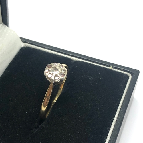 93 - Antique 18ct gold diamond cluster ring weight 2g