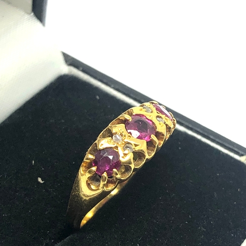 96 - Fine antique 18ct gold diamond & ruby ring weight 3.6g