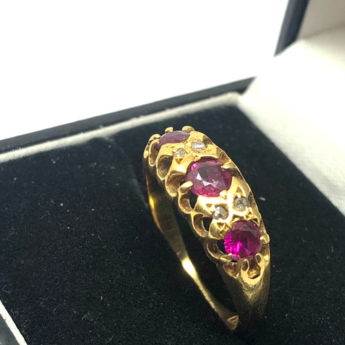 96 - Fine antique 18ct gold diamond & ruby ring weight 3.6g