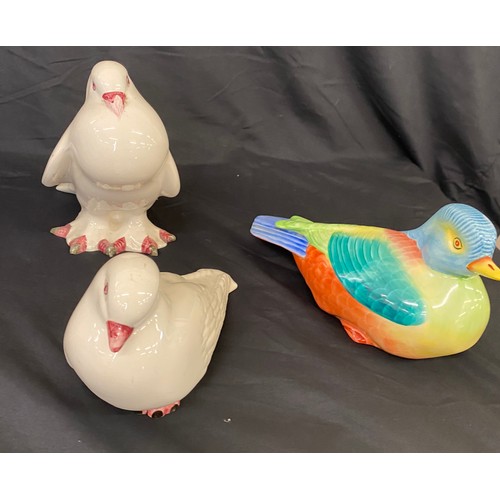 71 - Hollohaza Hungarian porcelain vintage 1950s large coloured Duck, Vintage Pair Casa Puop ceramic dove... 