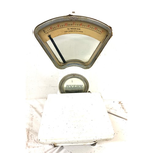 Vintage Avery butchers scales