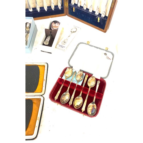 190 - Large selection of silver plated items includes picture frame, cased cutlery sets etc