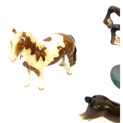 498 - Selection of 3 vintage Beswick Horses