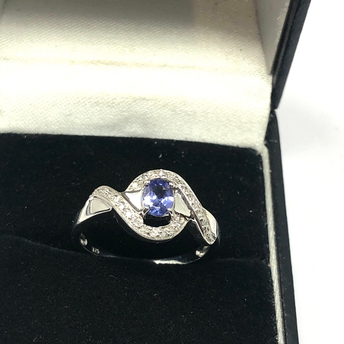 62 - 9ct white gold diamond & tanzanite ring  weight 2.2g