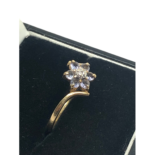 112 - 9ct gold tanzanite & diamond ring weight 1.7g