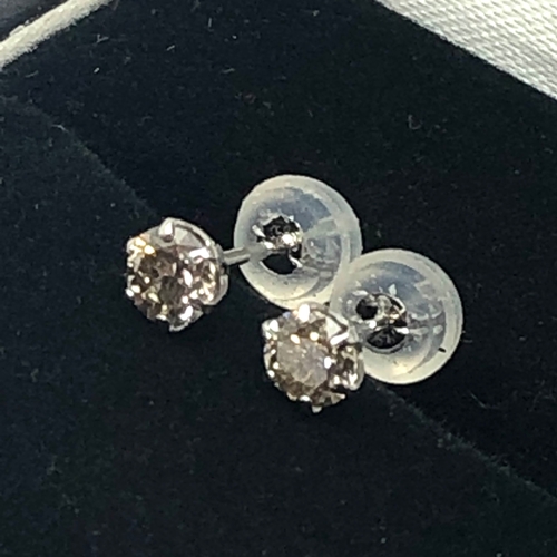 114 - Platinum diamond stud earrings 0.50 ct diamonds