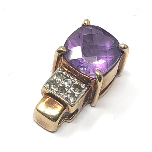 118 - 9ct gold amethyst & diamond statement pendant measures approx 1.9cm drop weight 3.6g