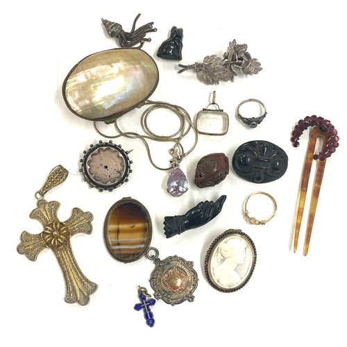 518 - Selection of antique/vintage costume jewellery